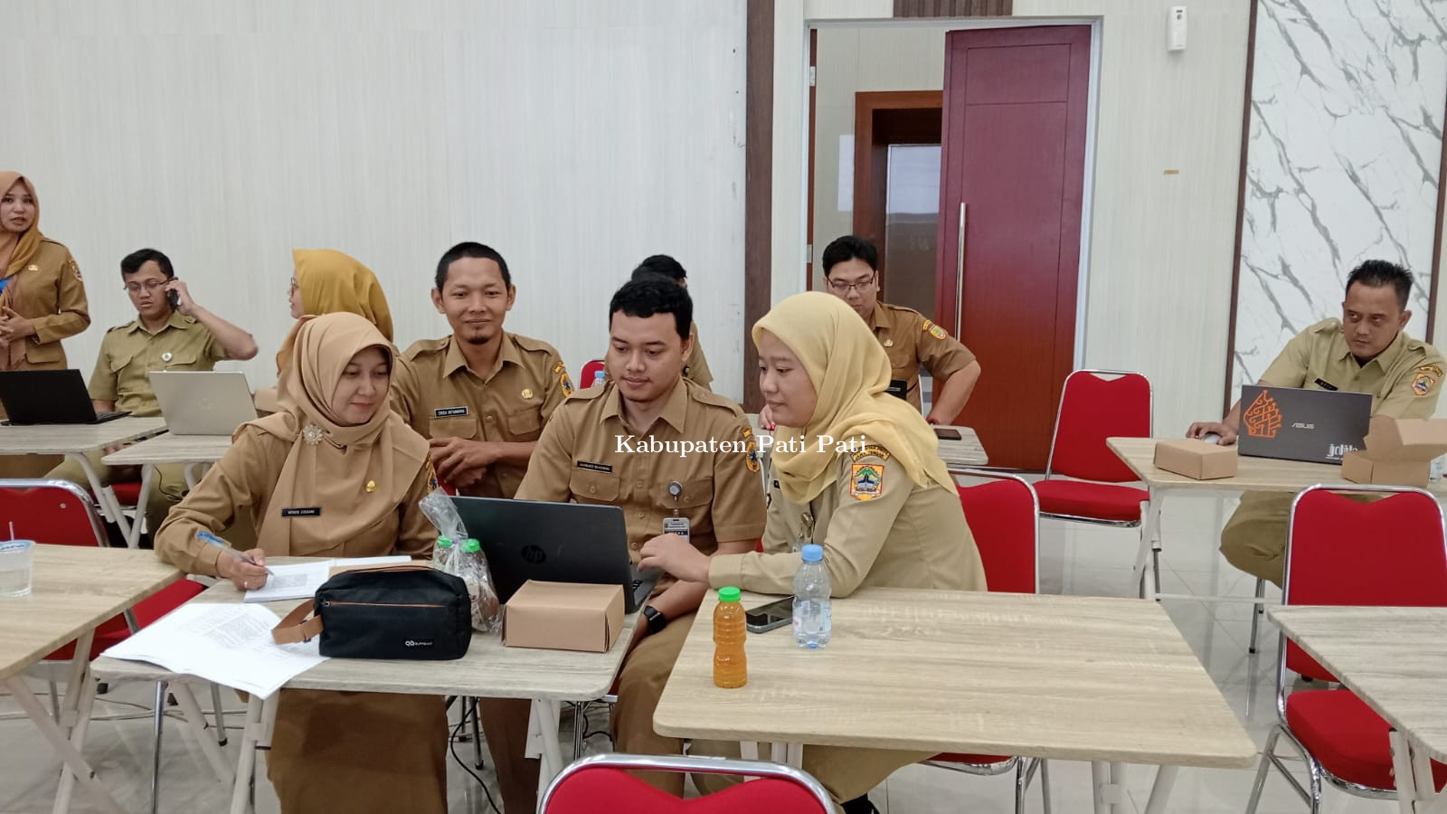 Desk Pendampingan Pengisian E-Reporting JDIHN di Lingkup Eks Bakorwil III