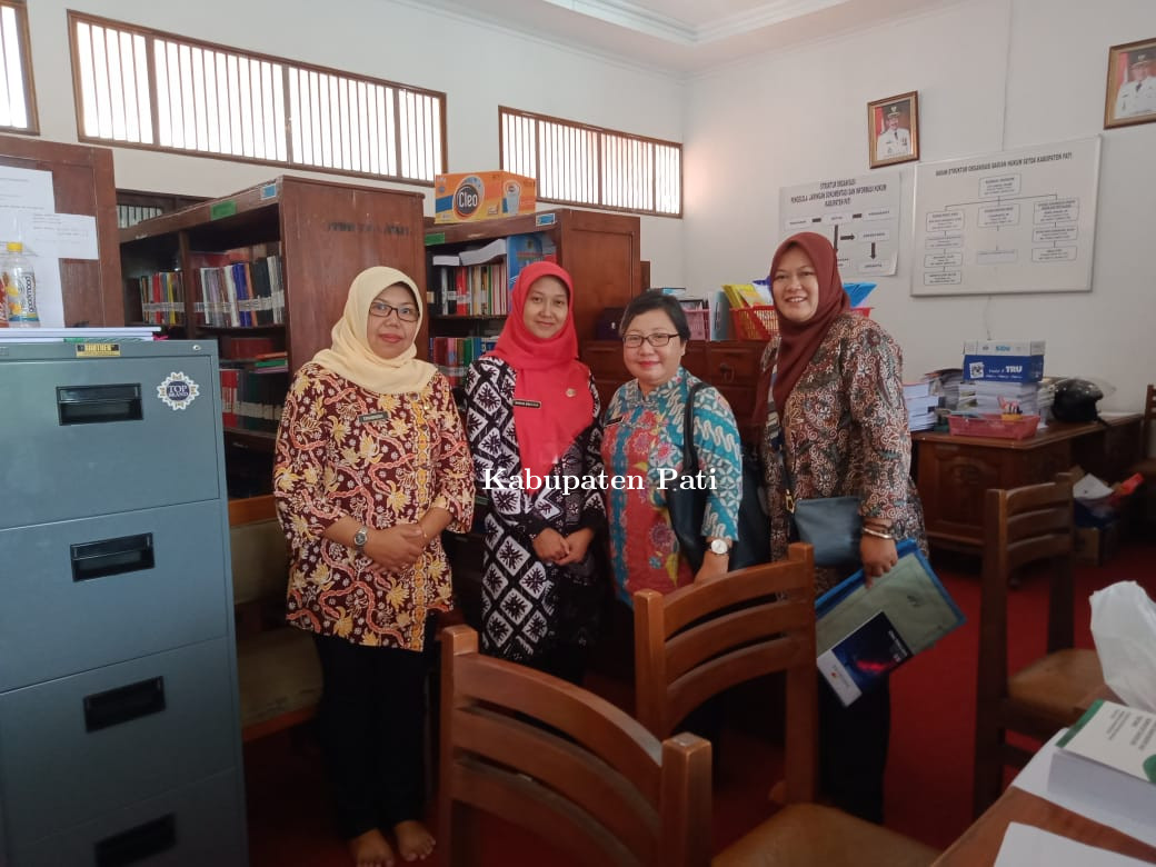 Menerima kunjungan kerja dari Bagian Hukum Setda Kabupaten Tulungagung, Jawa Timur